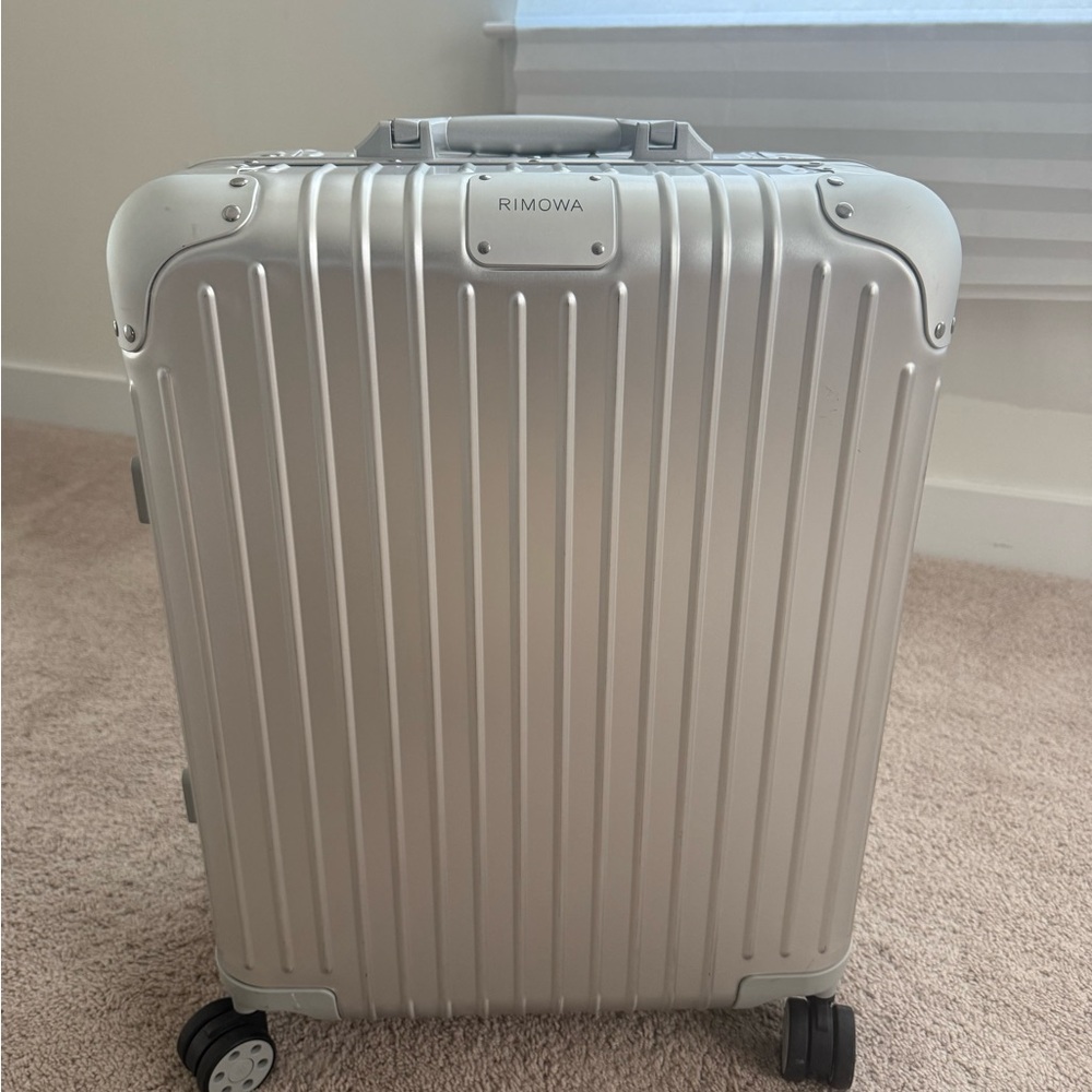RIMOWA Metallic Silver Carry-On